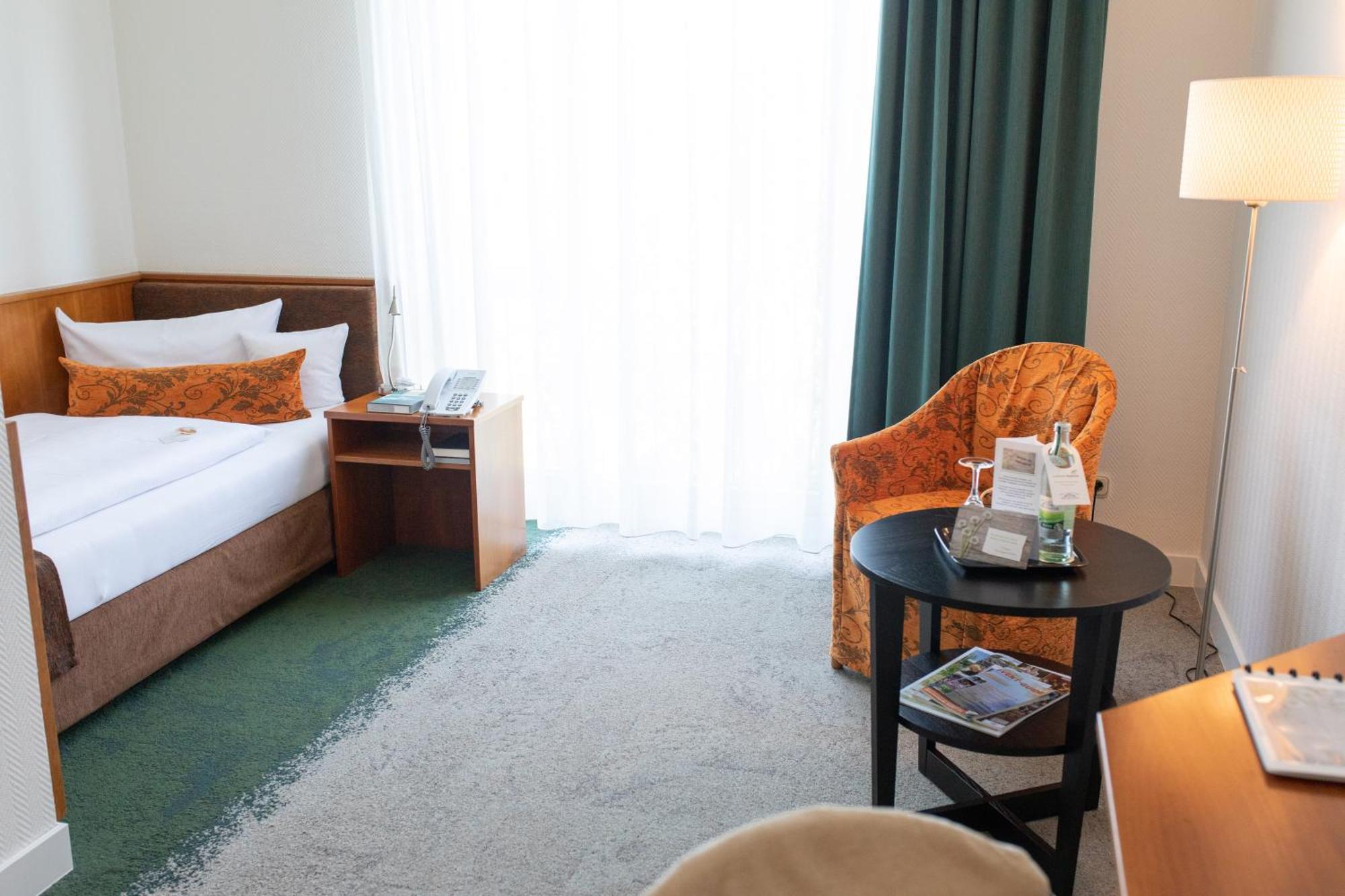 Landhotel Rügheim Kültér fotó
